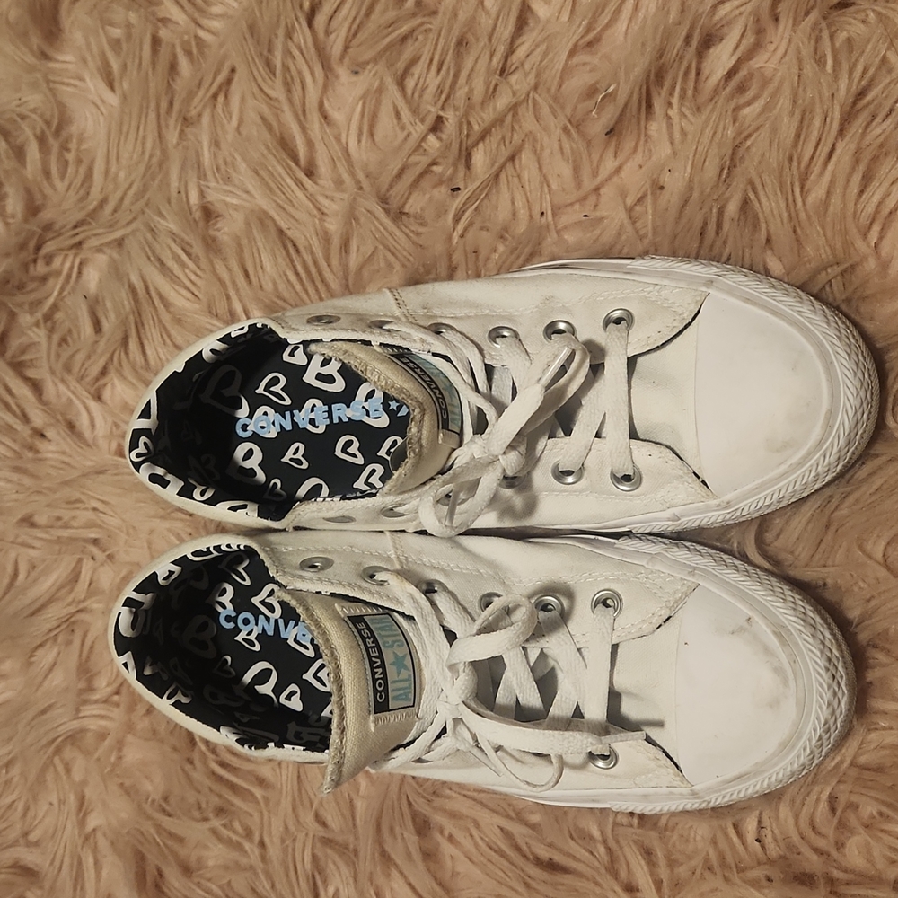 White converse